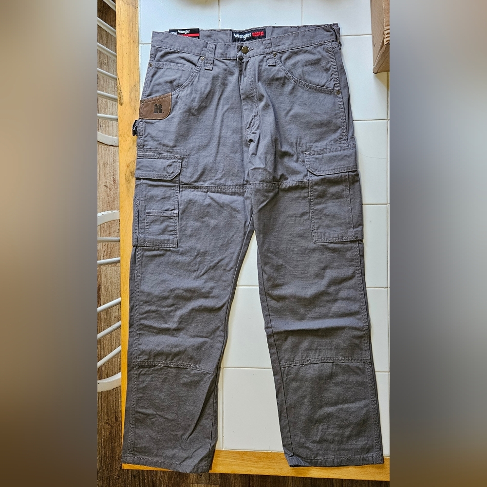 Wrangler "RIGGS Workwear" Ranger Cargo Pant- Relaxed Fit
